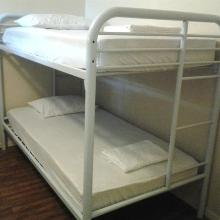 Downtown Hollywood Beach Students' Dormホステル エクステリア 写真